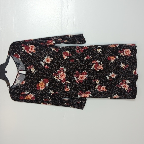 Torrid Floral Knee-Length Dress Size 1 - Picture 1 of 6